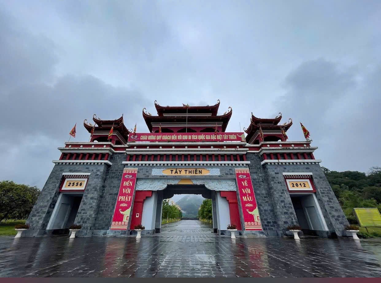 z7012691501908_2f607d6ec9f08141bfd593f91102d4aa