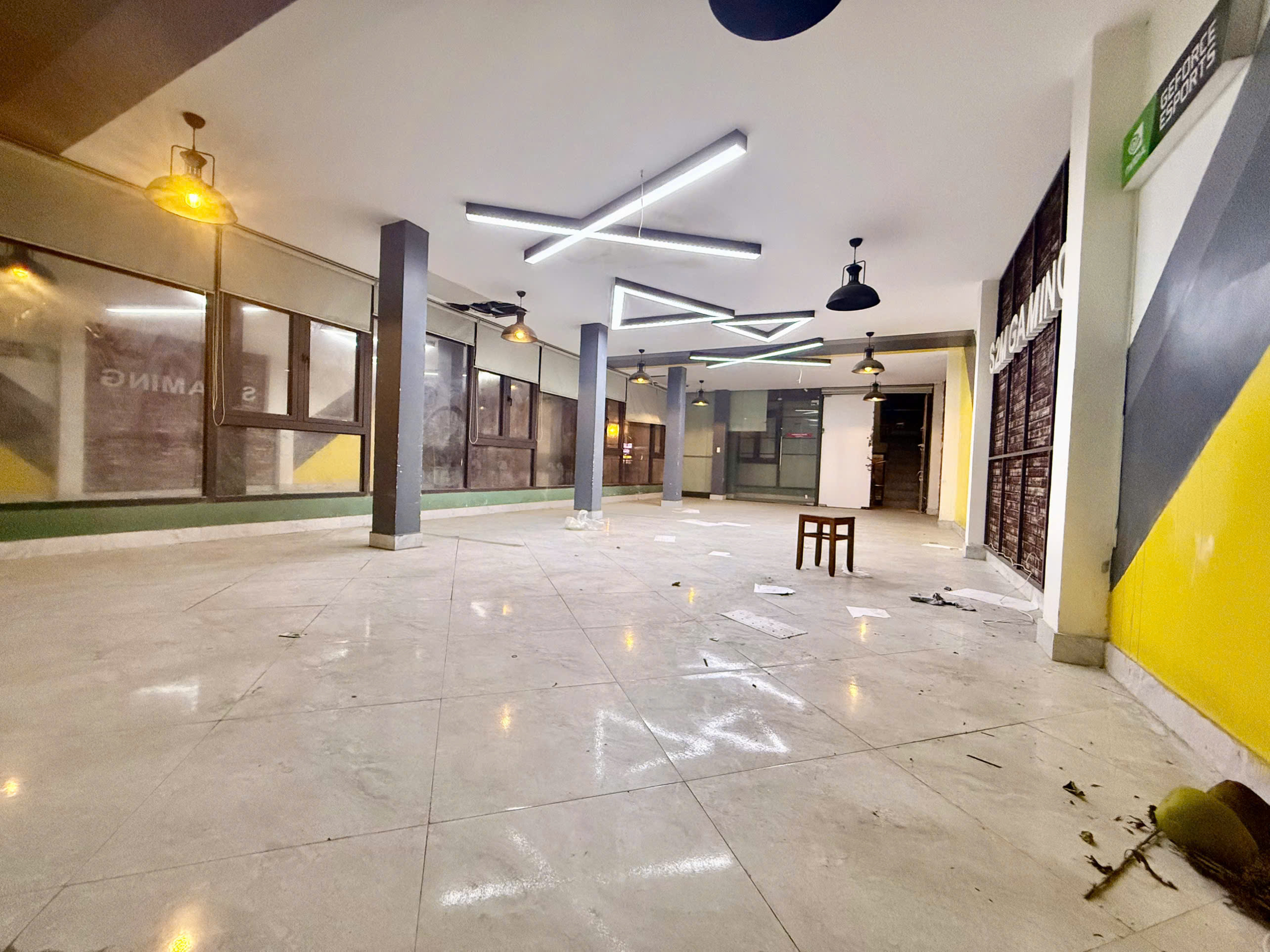 z7020091572524_2e04ab44d135f3a4616dea239e5a4efc