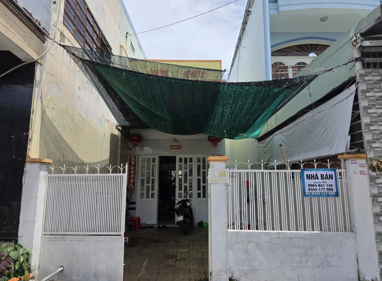 z7020882590001_5600120805e8dae0a4ee70f61803d05b