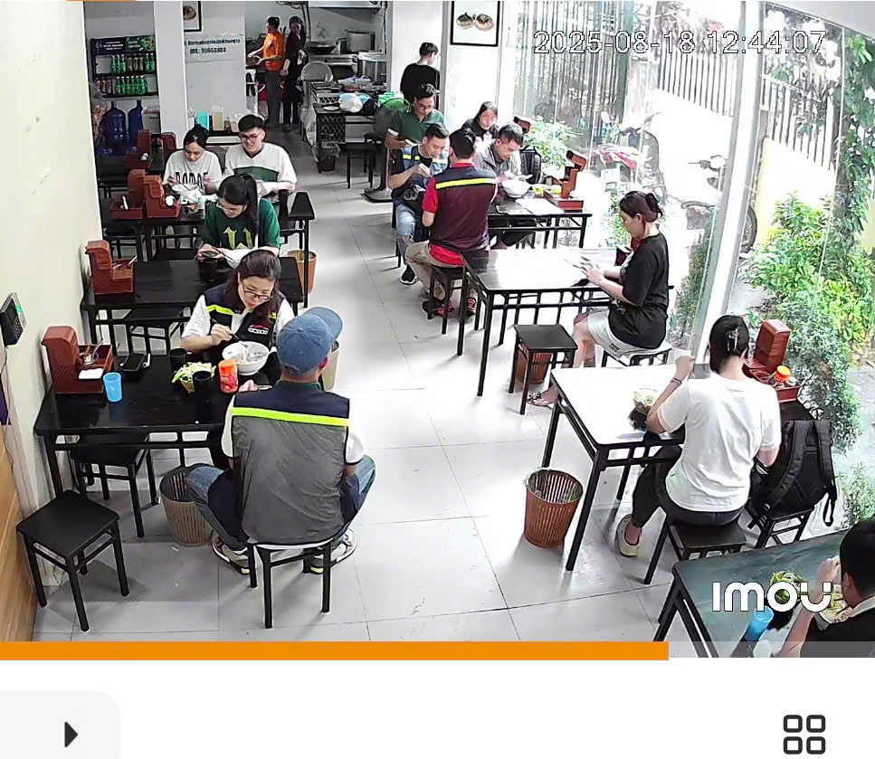 z7023384801149_4bd906f0935a94ceb868d93e2a904b7b