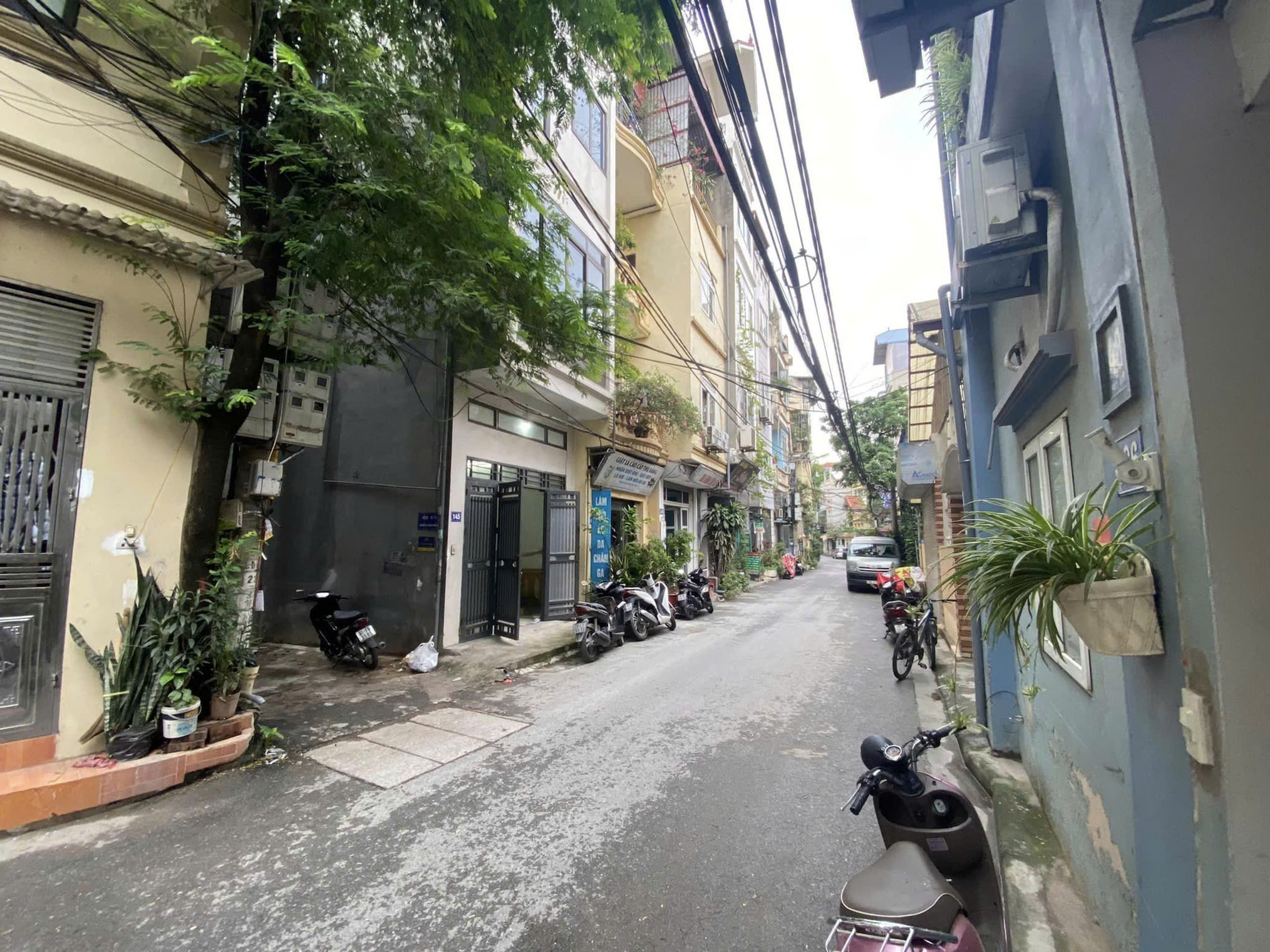 z7023975783028_e8905212758a886e6372700208995b9b