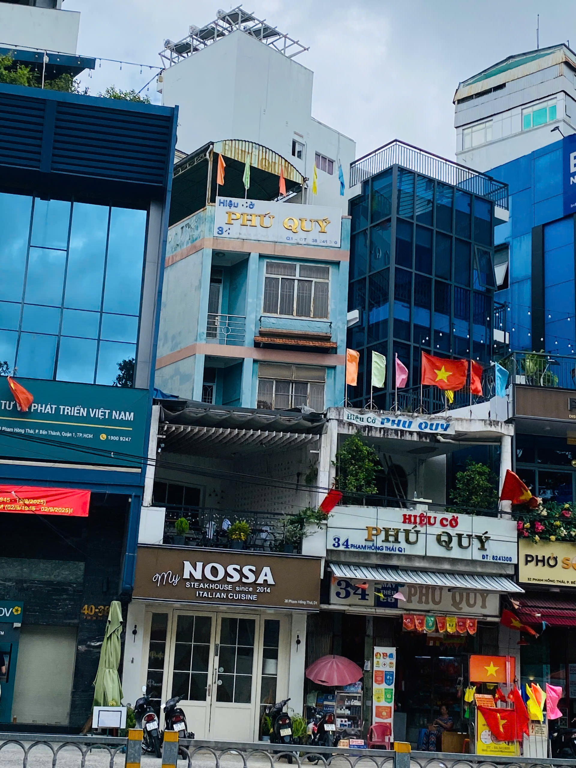 z7037429719567_c04d7837e3b7b93f587229715a0a14d7