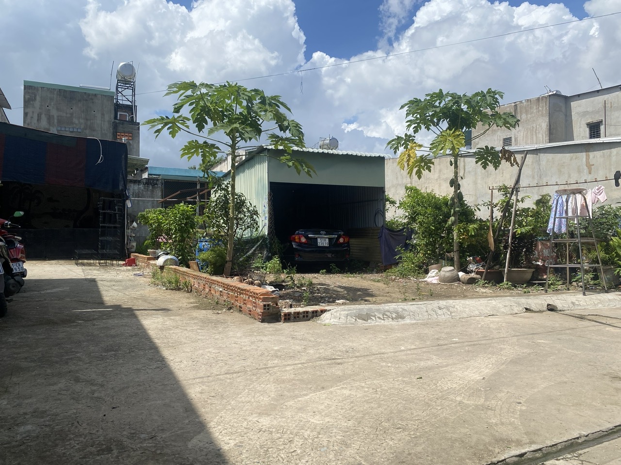 z7038659410002_392118eda9f652f0895651a5024604a0