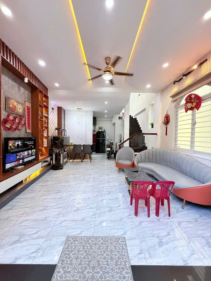 z7040790261099_e343d80f3a2ed42c69c431ba2a965399