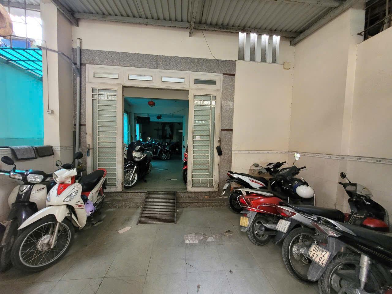 z7046887053401_308908c2bf912c34a7b6bde1d7d705b1