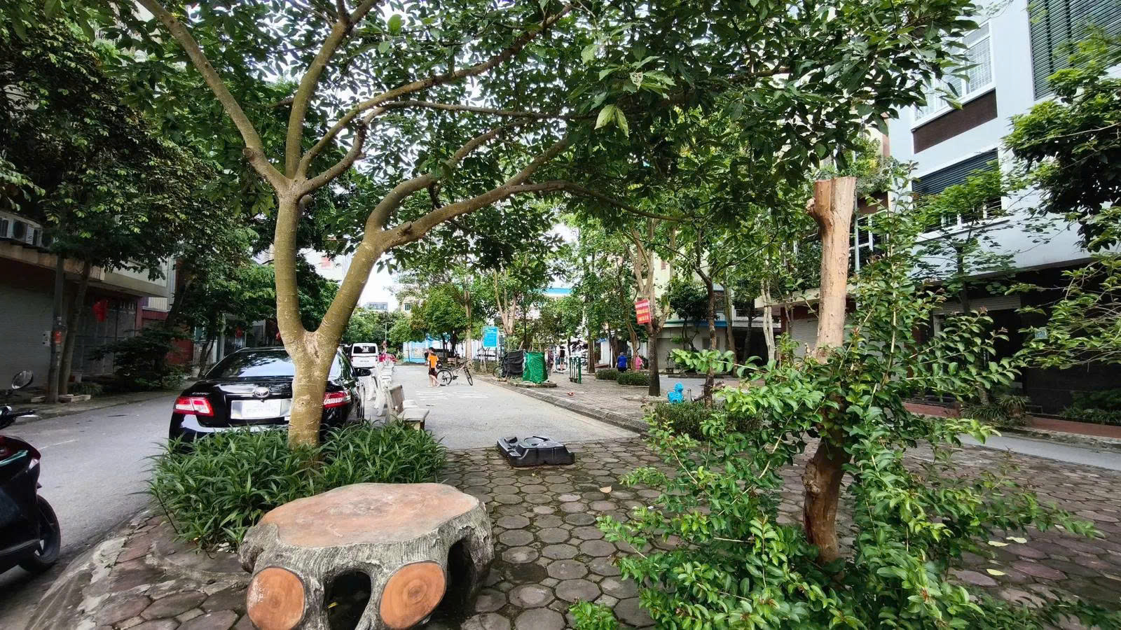 z7047001081108_00d5755a8ece247b9155e8d1d969e744