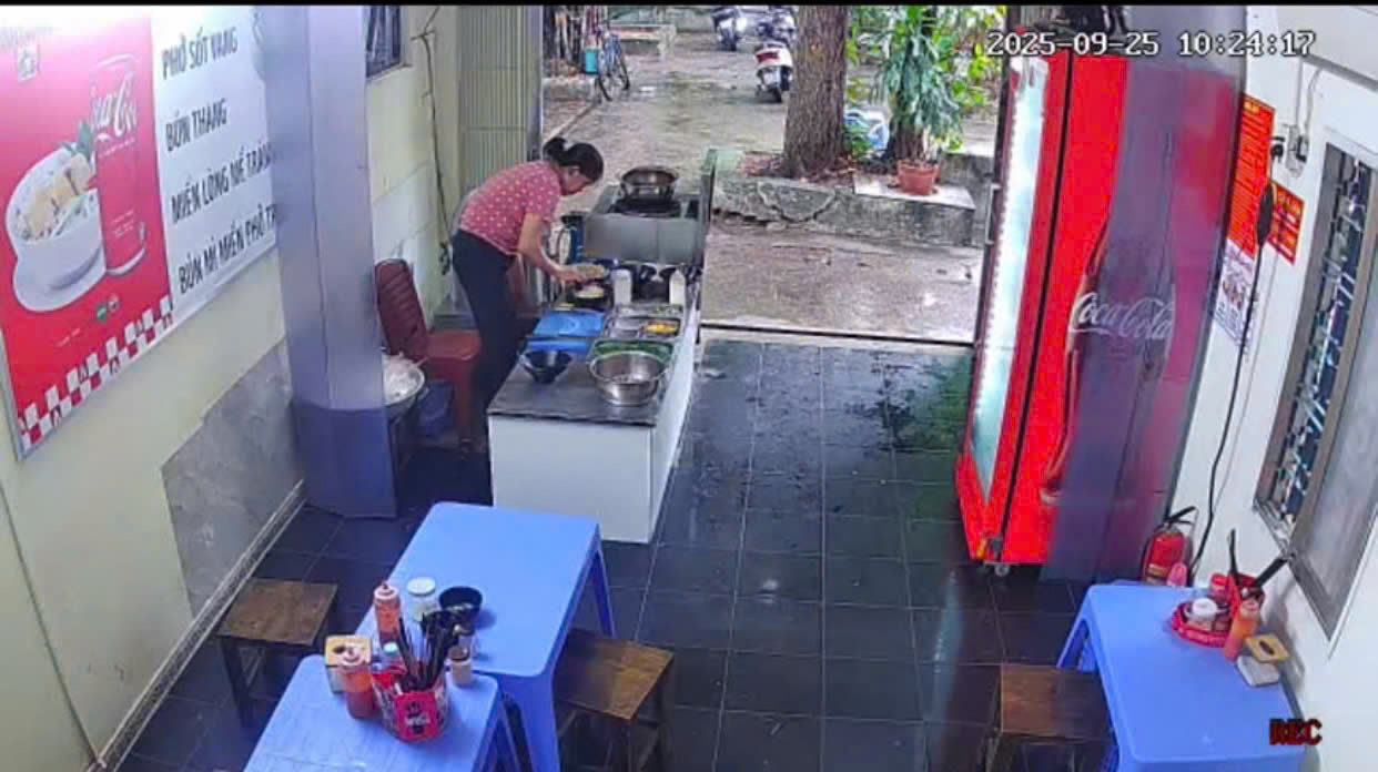 z7047972315661_2097e3cb7472e9ee3b74cf07bef9bd01