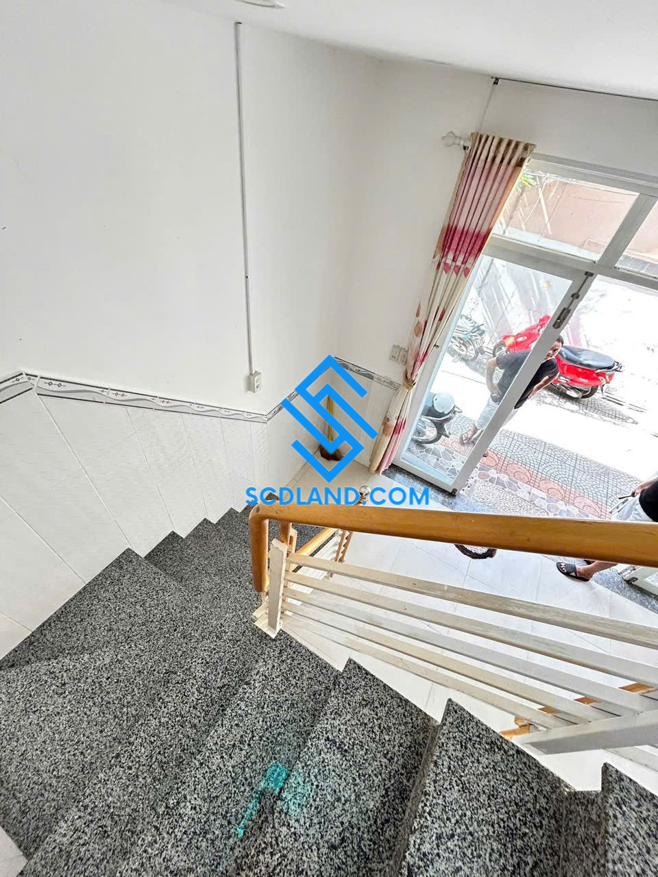 z7048451108274_5affc54fc3a67993ff799e2e2c3d65b6