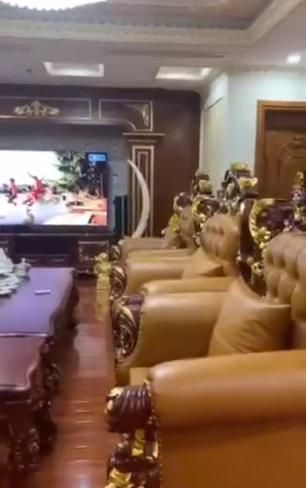 z7051444996333_13e49c54084008c19a32fddf01812caa