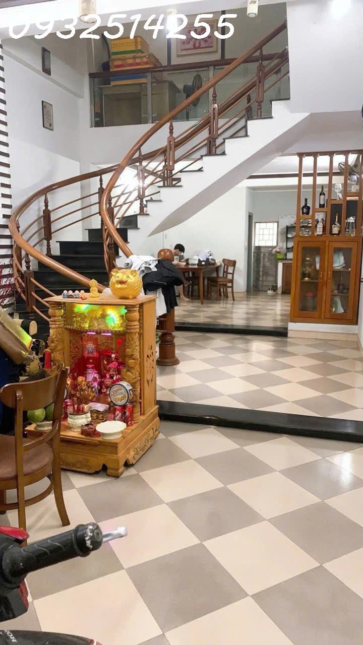 z7052627390545_3a17cd0548fe21a1e0877e315e1076b0