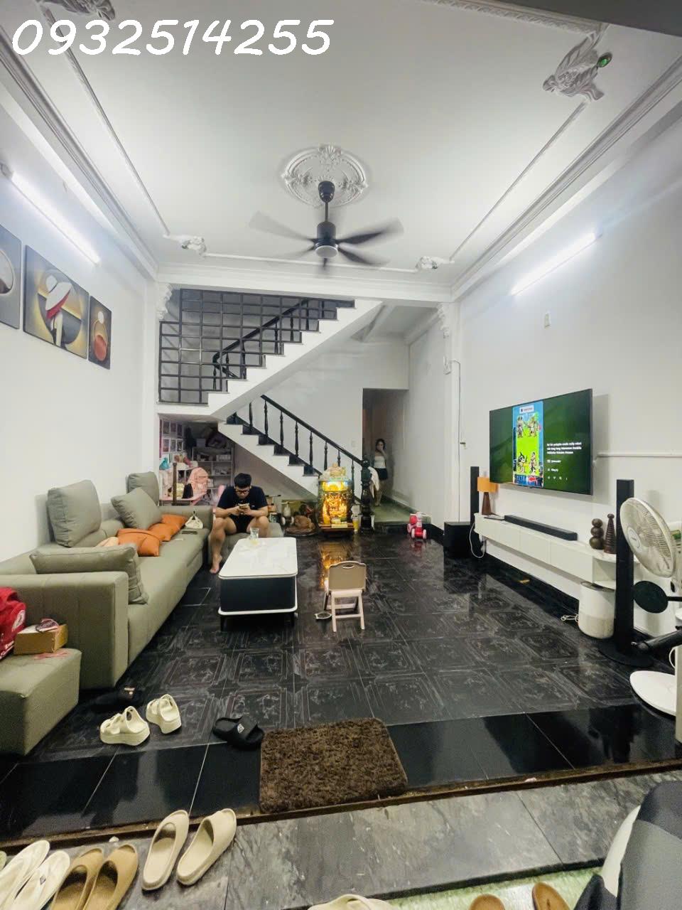 z7052784059112_6f99b8497663f2810d0b02c47cc80de4