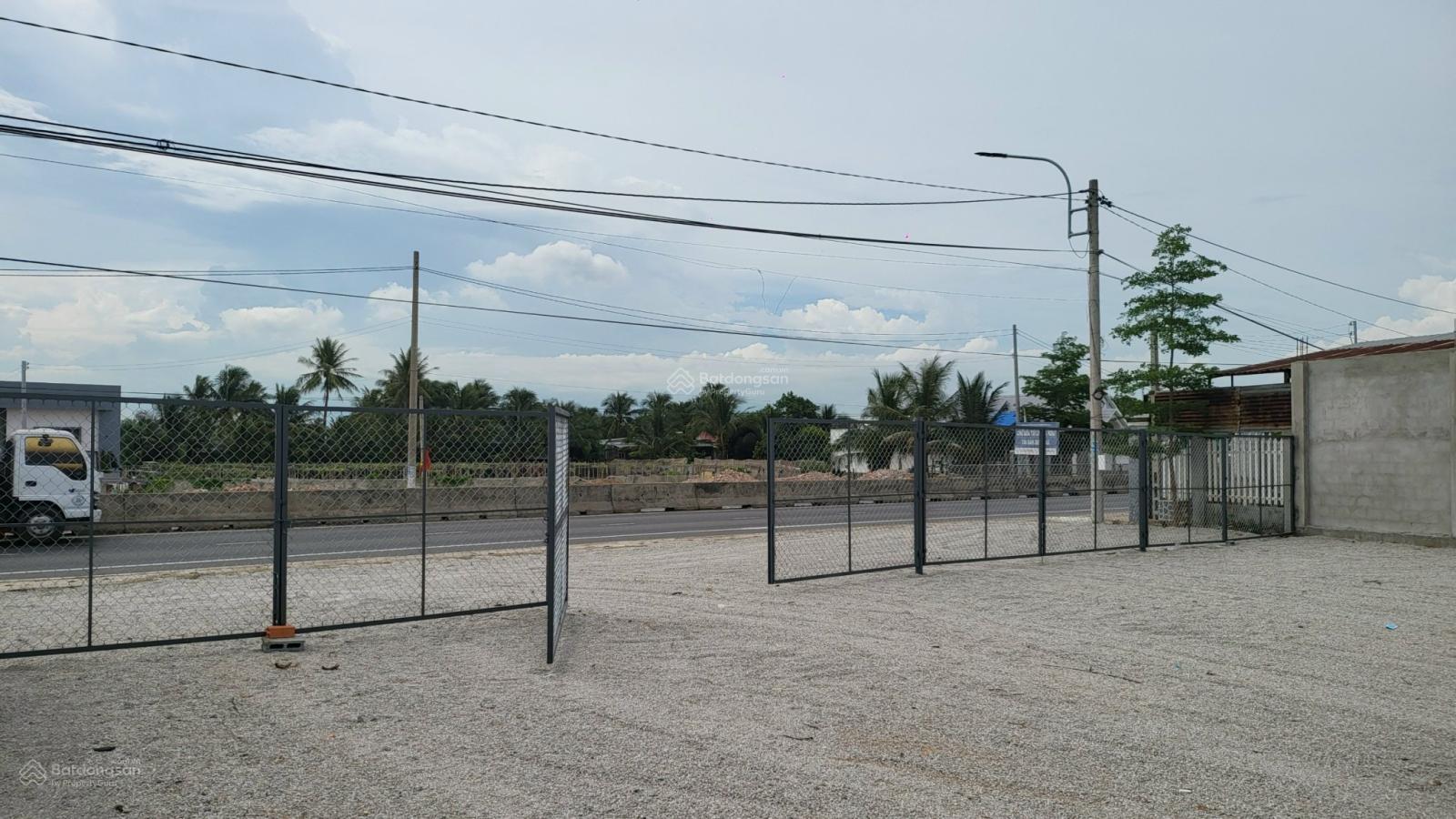 10251015103542-b025_wm