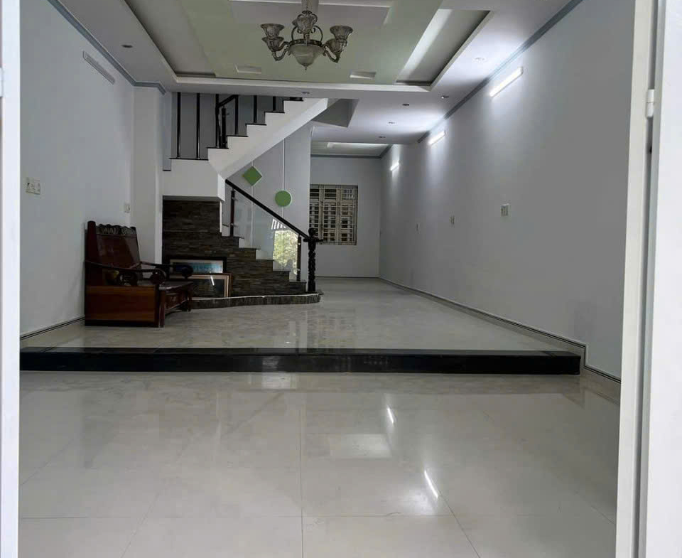 125752130688571276516