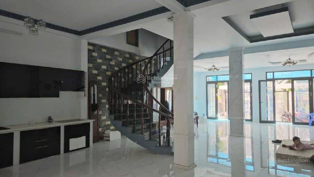 12e45bd22a6b6f6202cc1994a7abbbd6