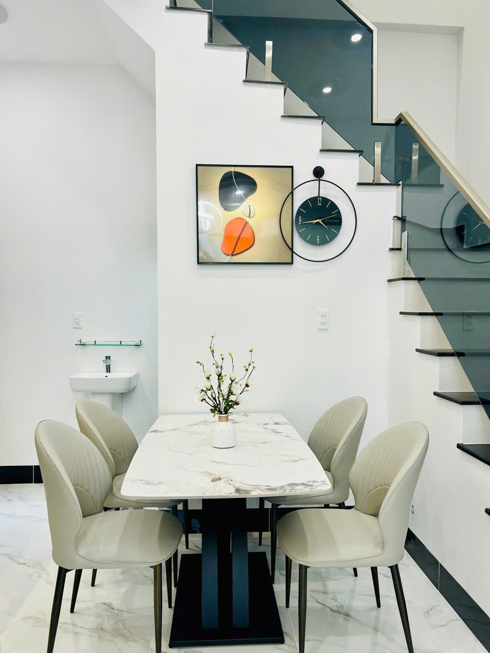 19795226863677957634