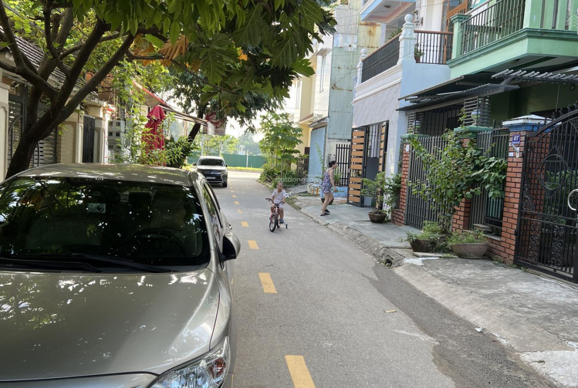 20251003094028-d2e7_wm