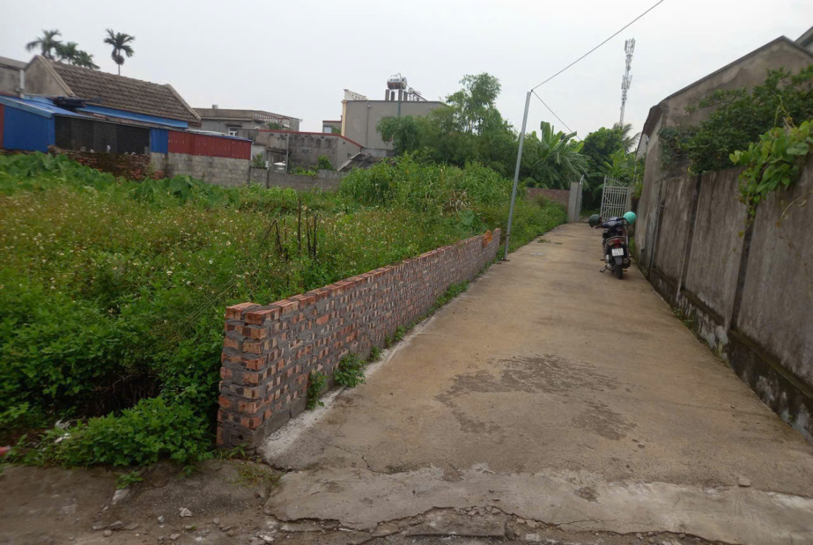 221609675000357672857