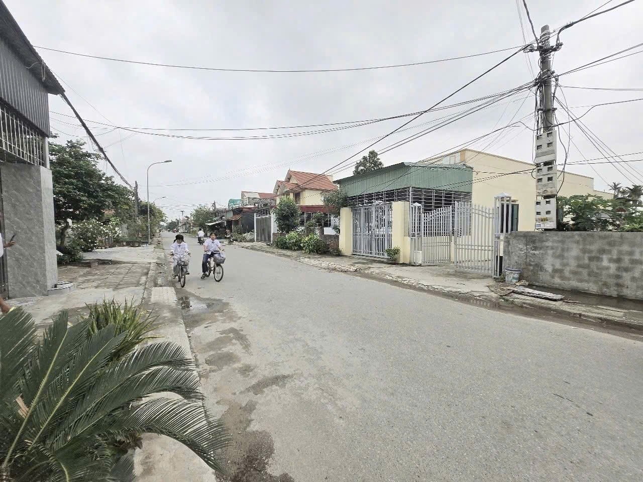 2822758257275654575151