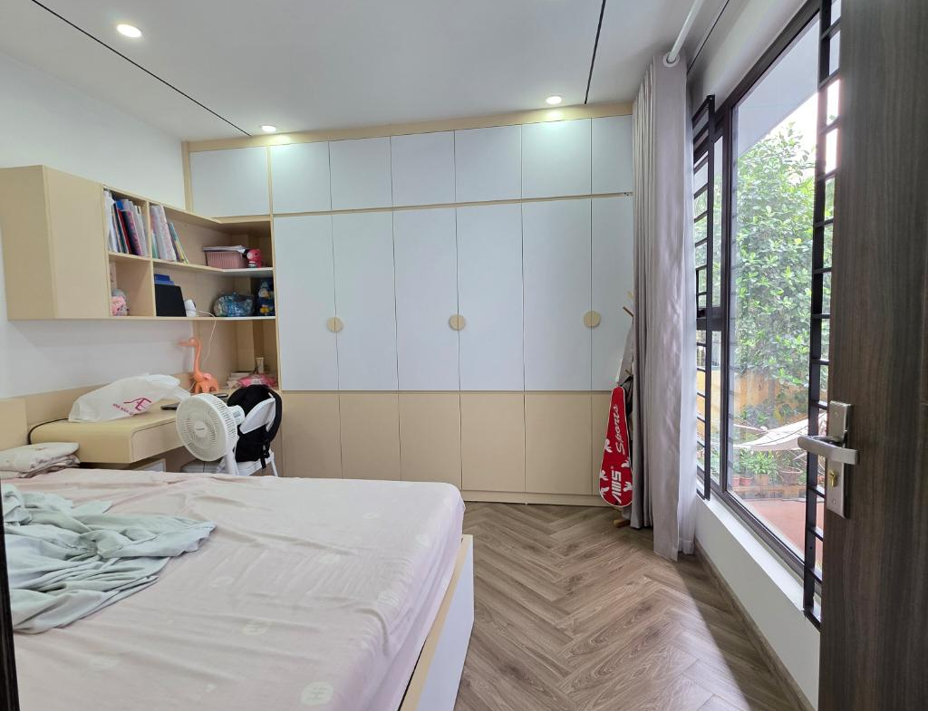 2cov-C36F9827-mb4mgbjn_46_12