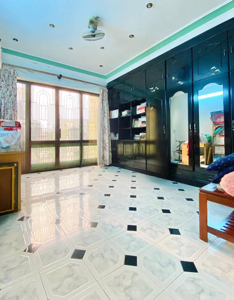 2khz-F2CD549E-mhbw6qpe_22_11