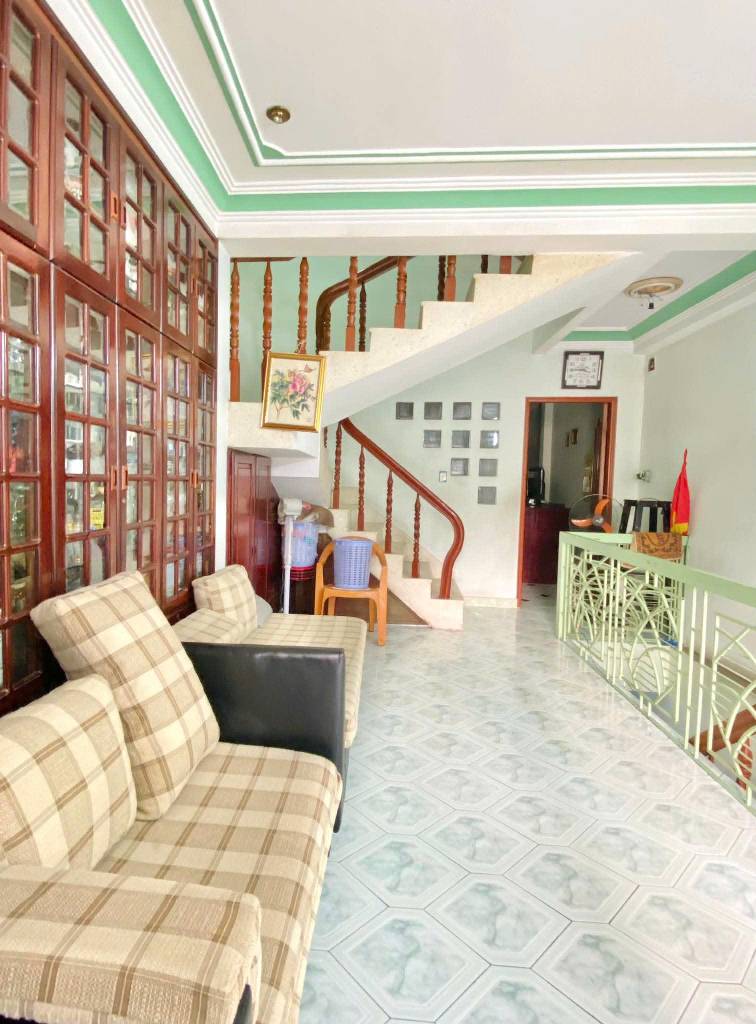 2khz-F2CD549E-mhbw6qpe_28_14