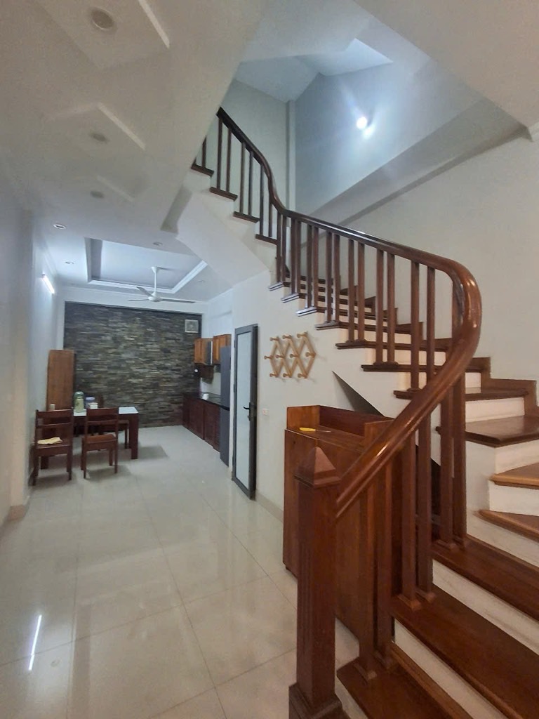 40bf-B0B99AC3-meewvfye_30_10