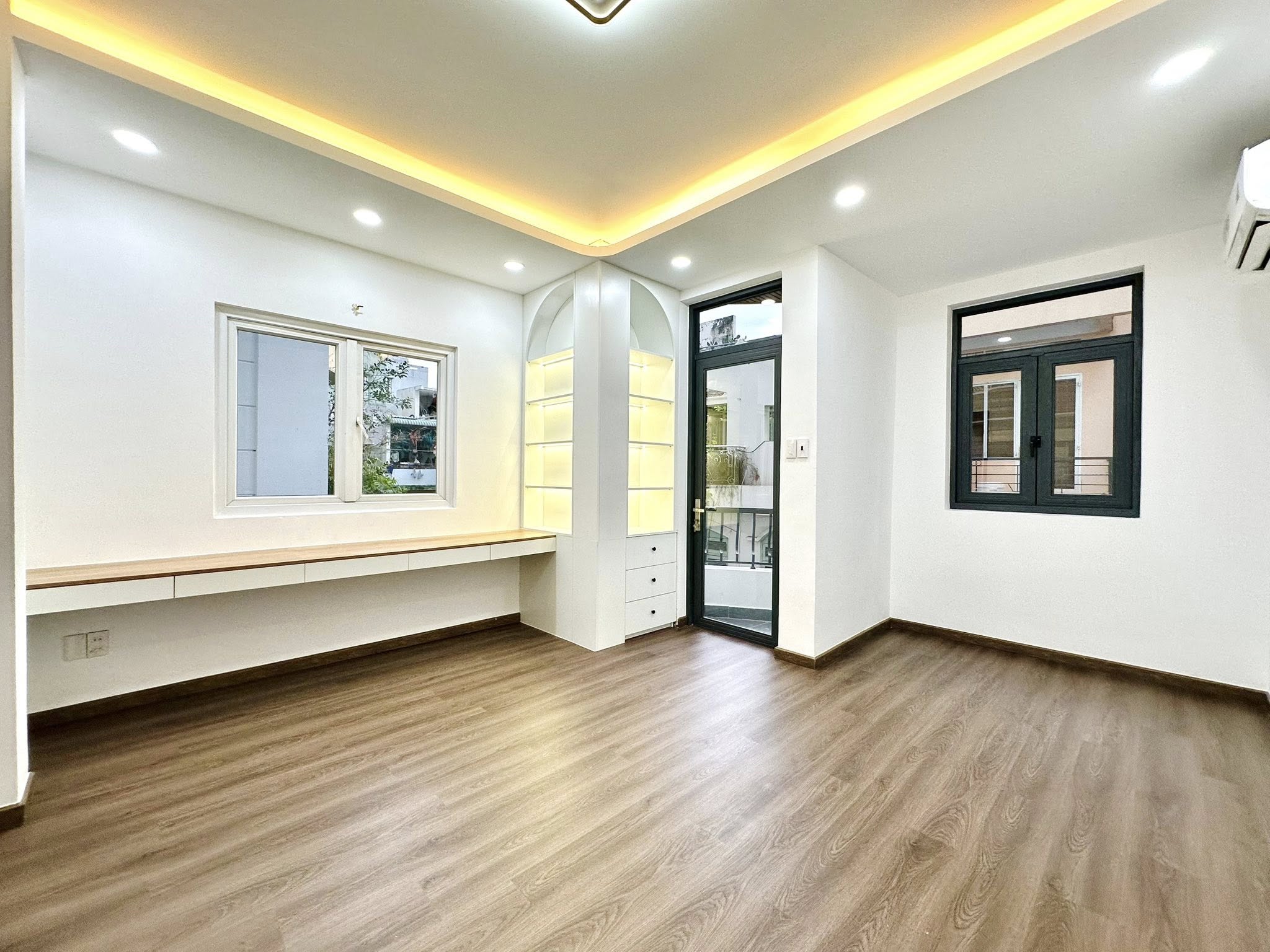 530652296_2126307121189405_1741716332391932434_n