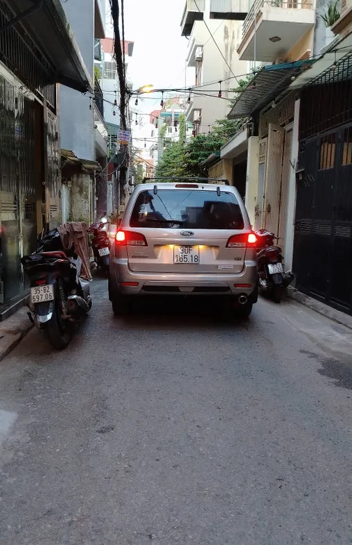 58b1523b-c0e8-559d-8566-9d4e30ea62ff