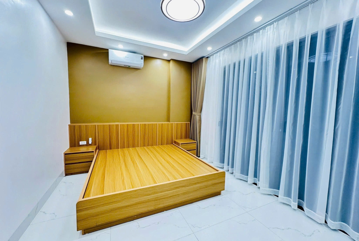 5bf783ef3b79b627ef68