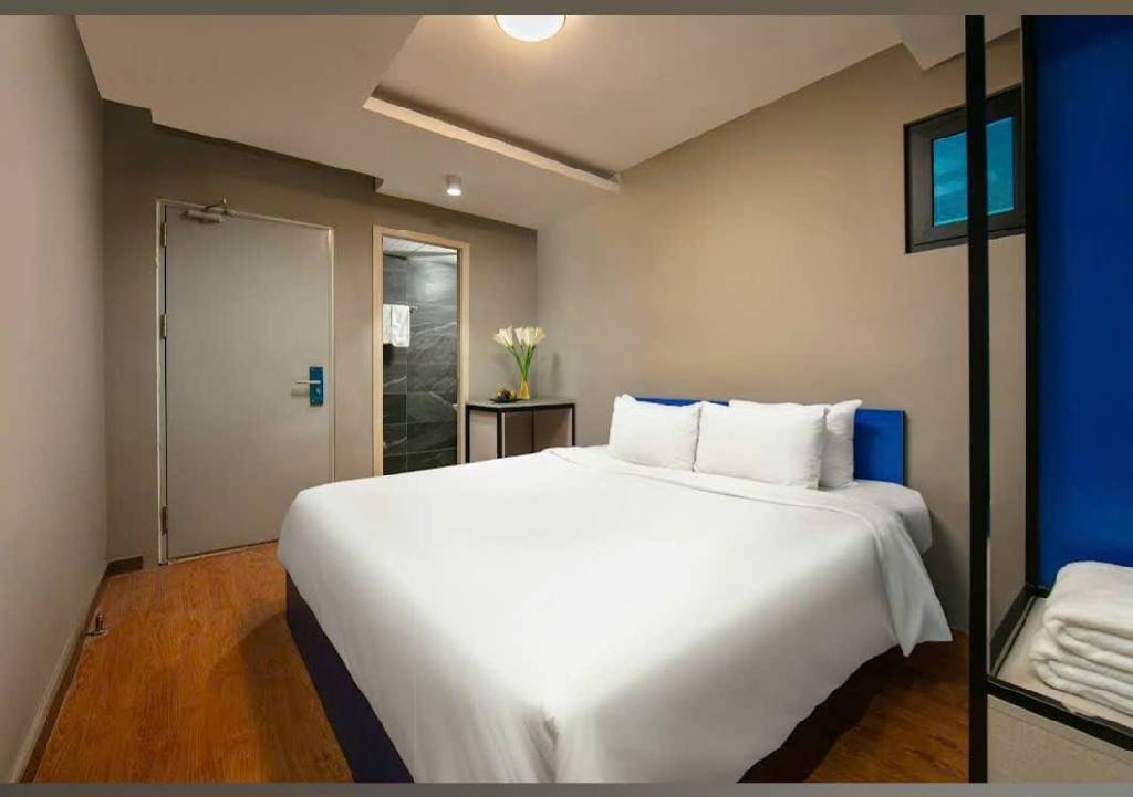 74p-177FB54E-mgaoa8x2_53_14