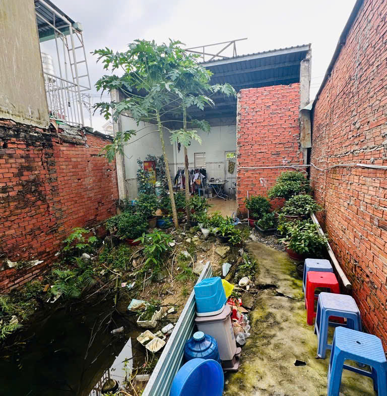 75890a044b44c71a9e552