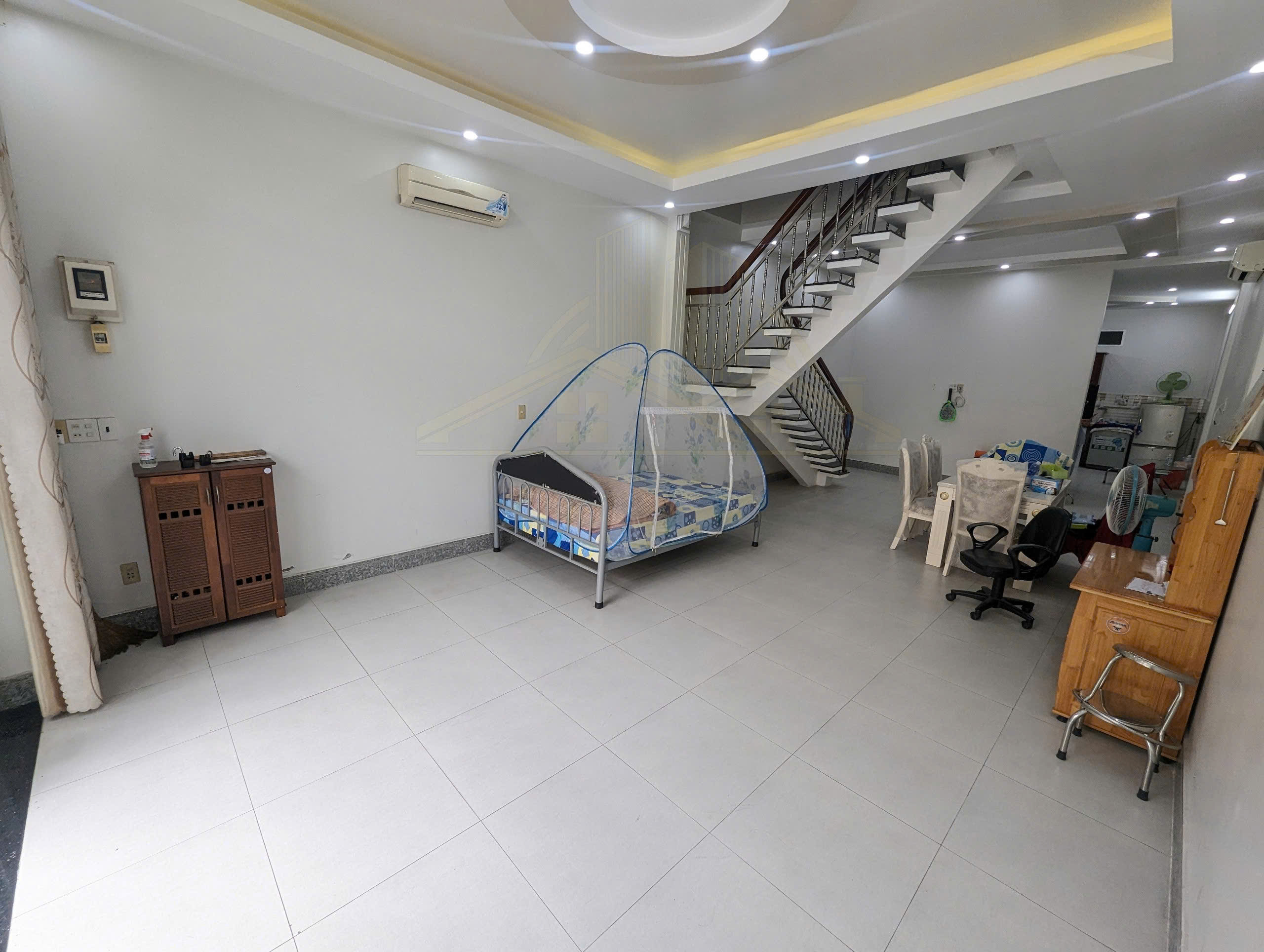 8554e893640ee950b01f51