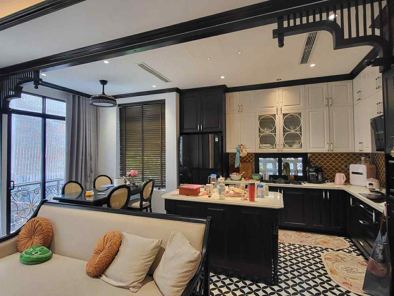 88387887-68b4-4922-8d01-c58c9e506887