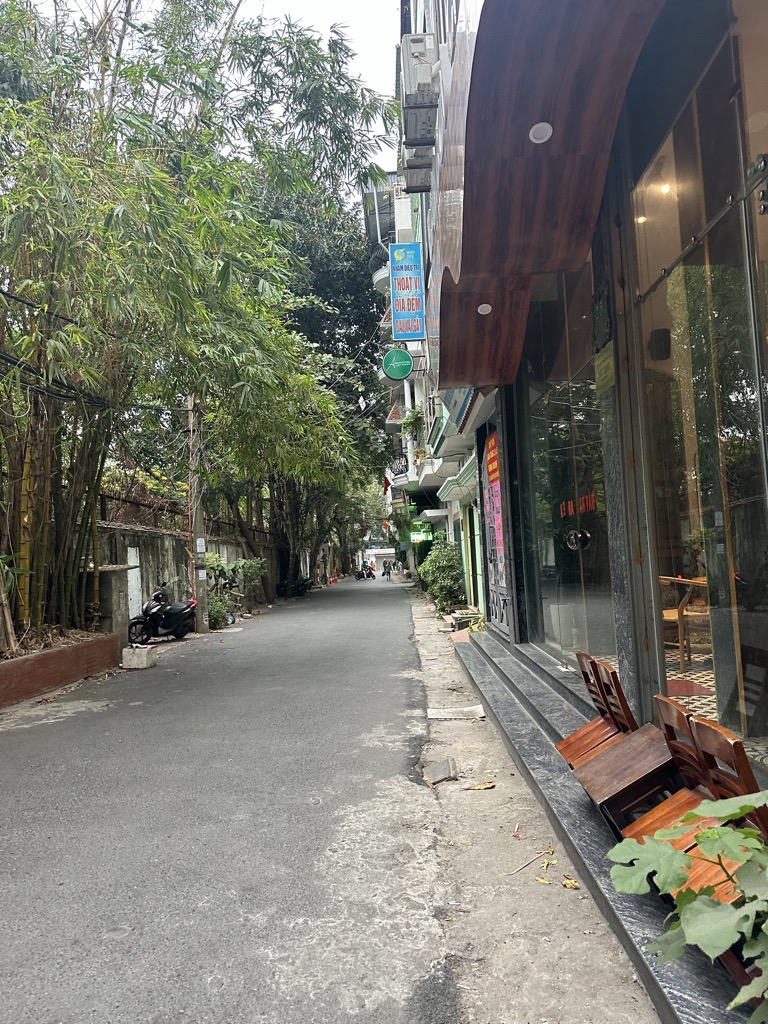 8az-56DFE58A-m3xxlb8b_204_13