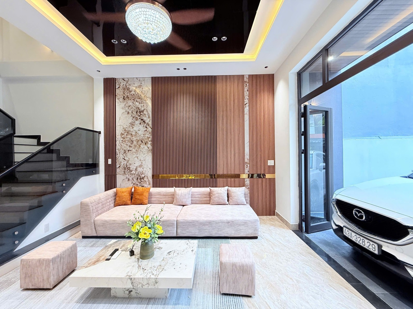 9eeffc2338d74e420dac8347bd68328b