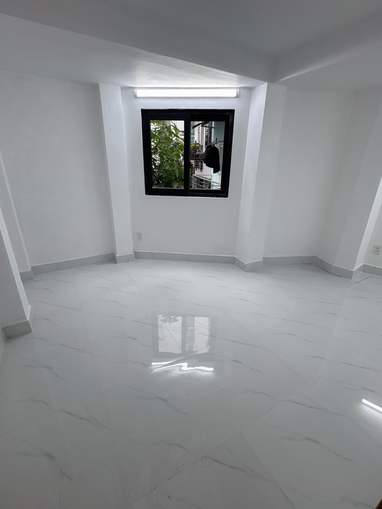 Ban nha 12.3 Hoang Dieu 3.6x10m nh 7m cn 49m 5 tang 5pn 3wc 4