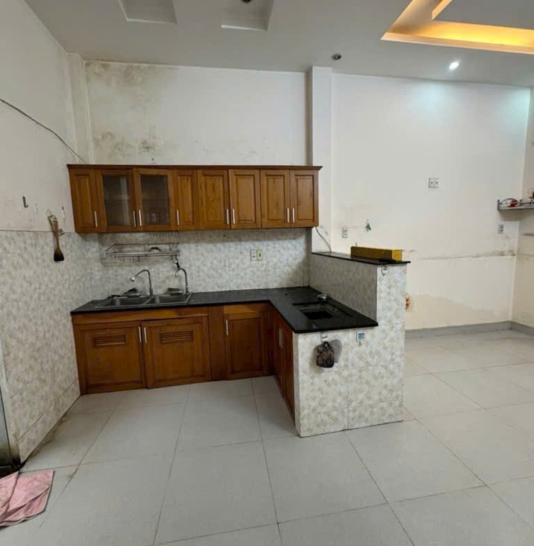 Ban nha Hoang Hoa Tham 4.1x16m 3 tang 3pn 4 wc 8.7 ty 4