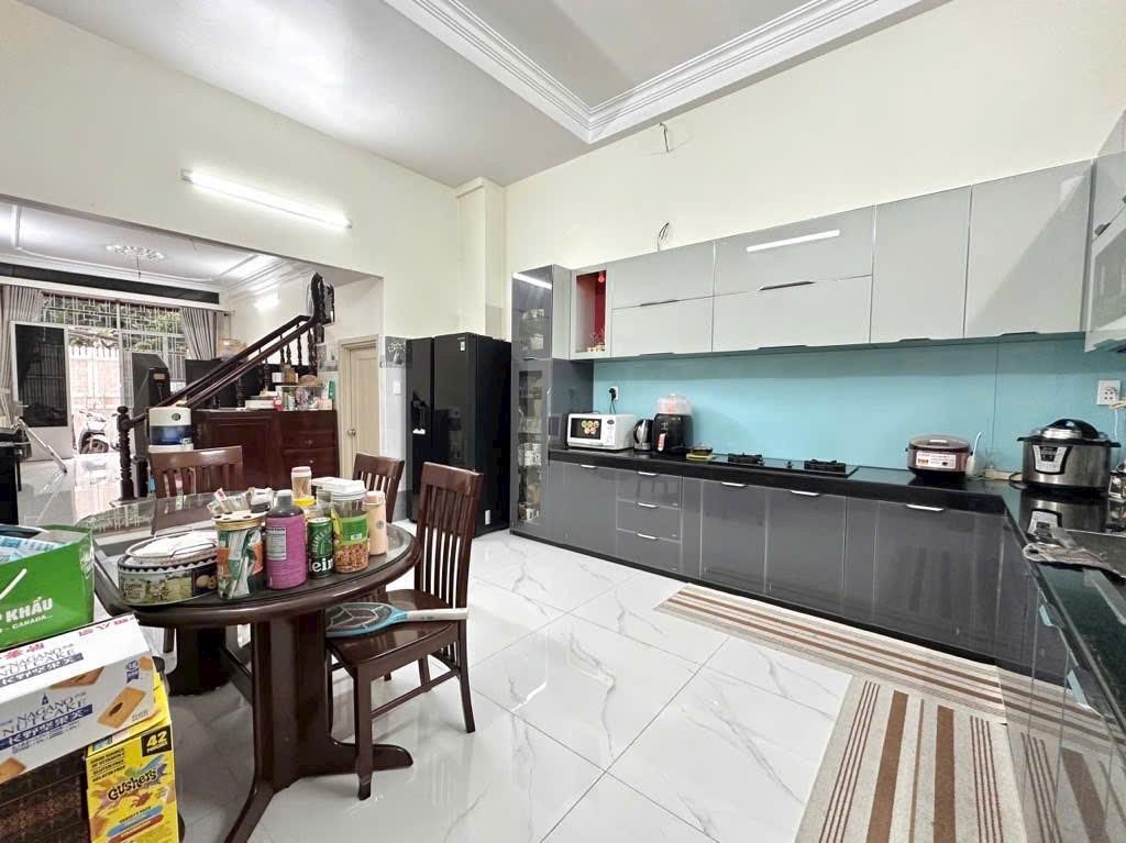 Ban nha MT Vu Ngoc Phan 4×18.5 5 tang 15.5 ty 3