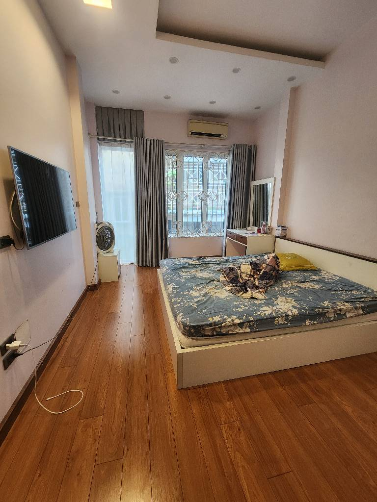 Ban nha dep ngoc lam 8 ty