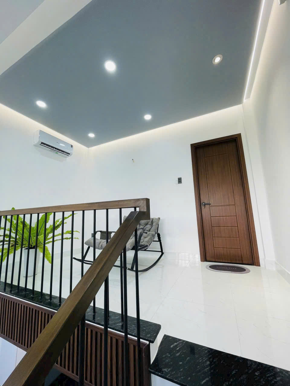 Ban nha khu D 4.1x13m 6.3 ty a Tumg 1