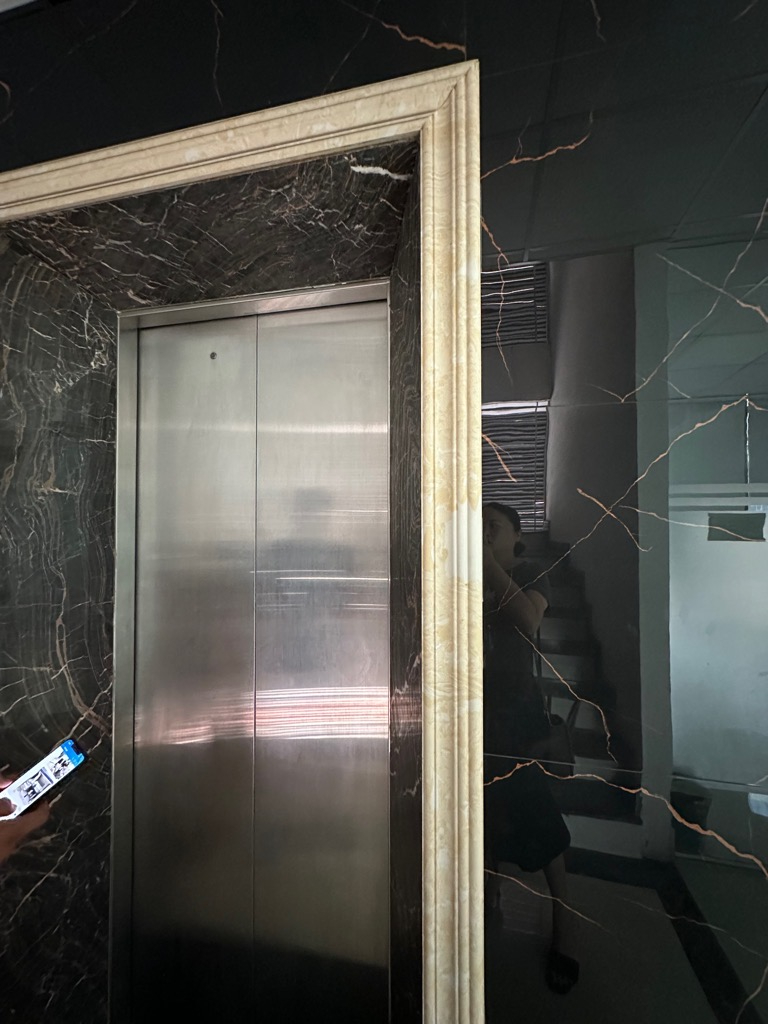 Thang may rieng (218)