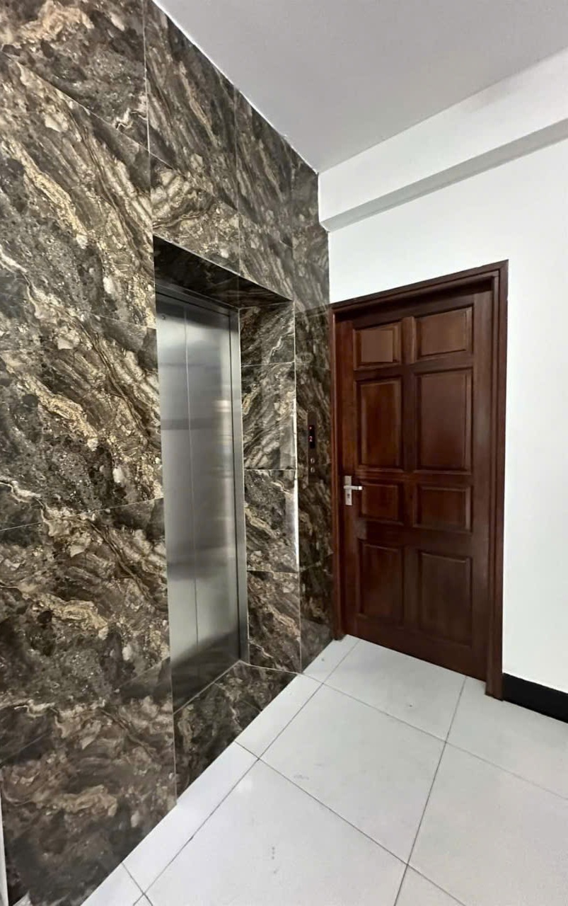 Thang may rieng (218)