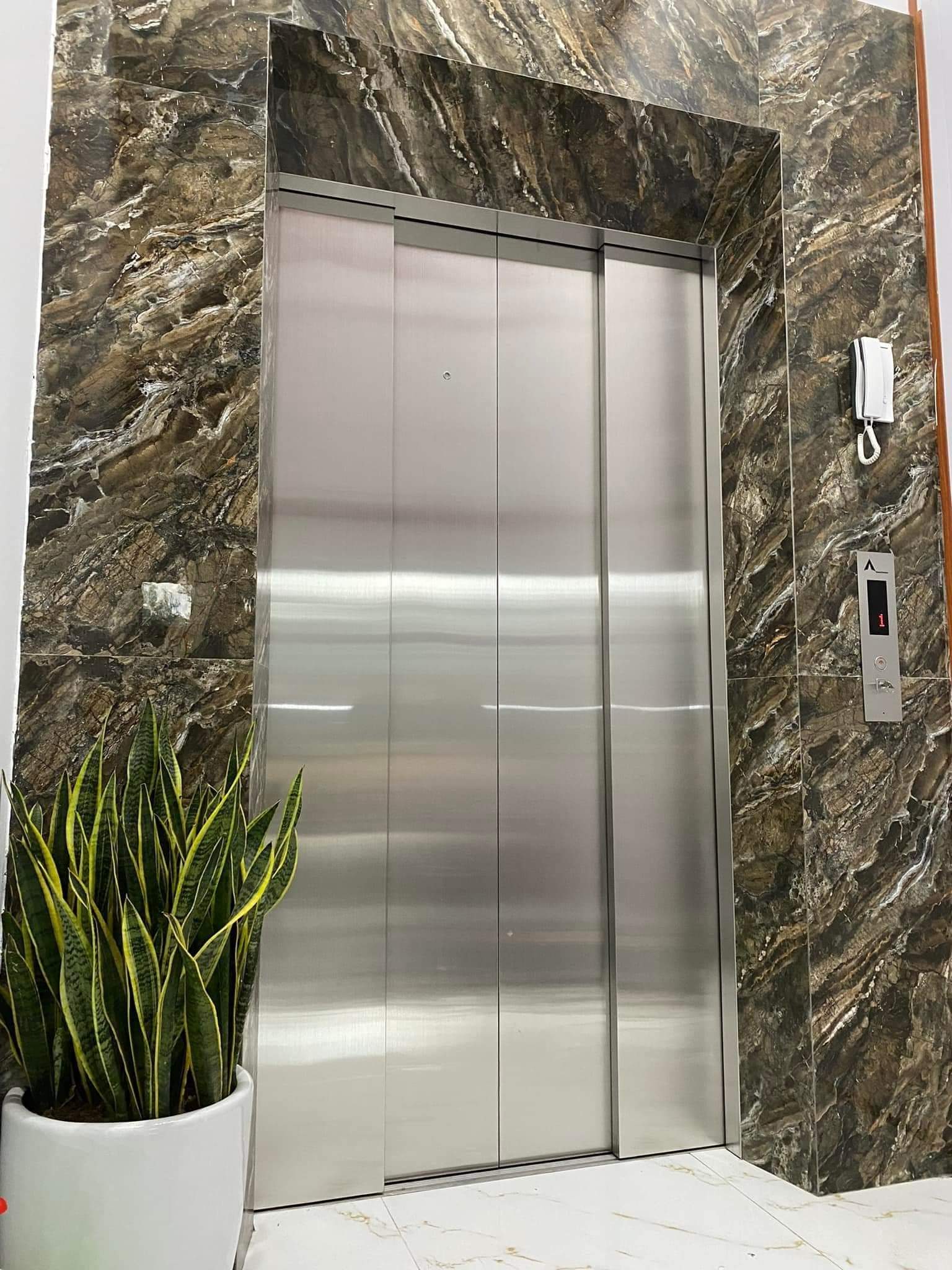 Thang may rieng (218)