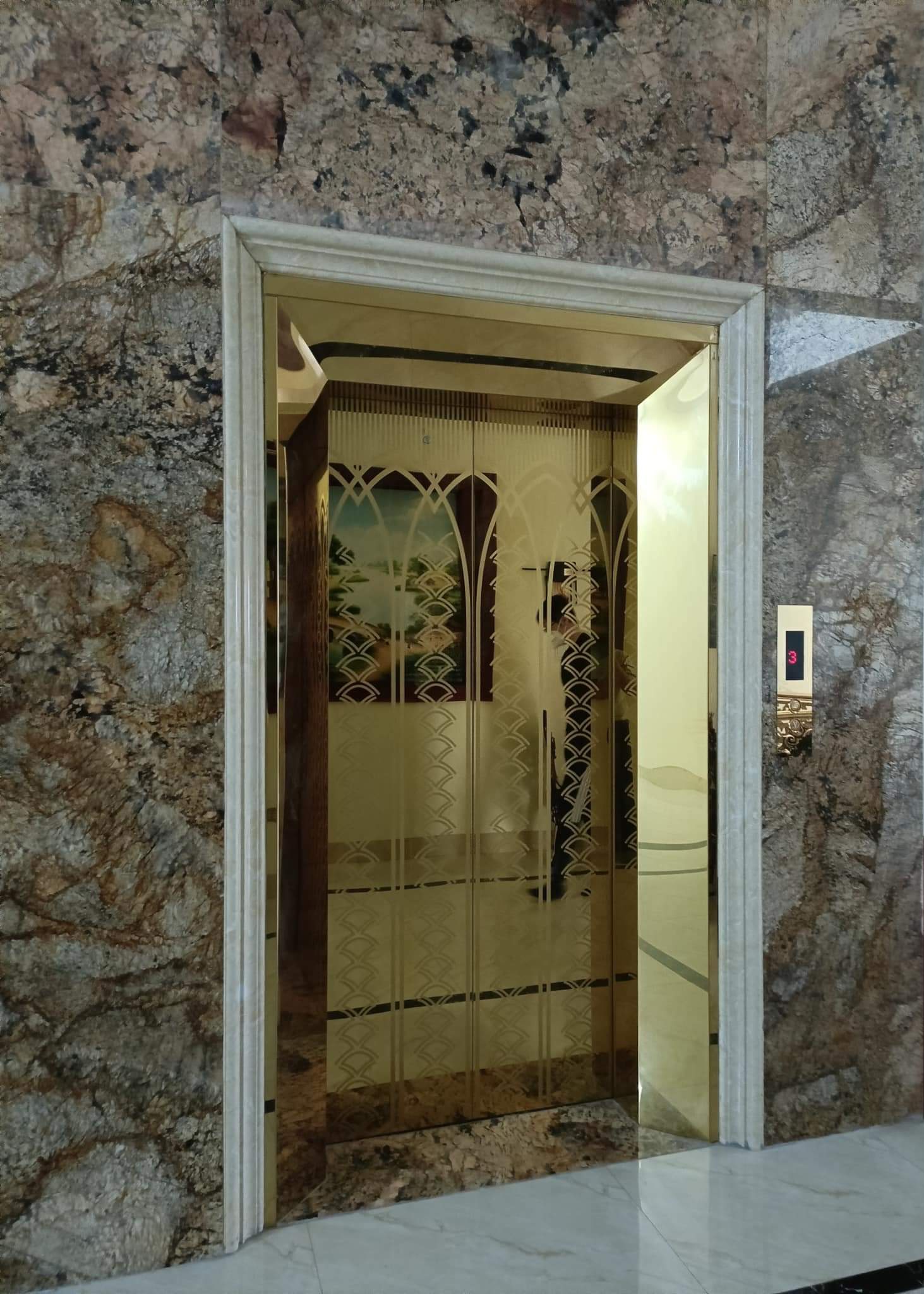 Thang may rieng (218)