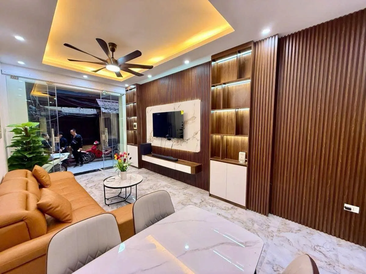 a4a3987f-373a-5a66-b4ee-012099cdcbbd