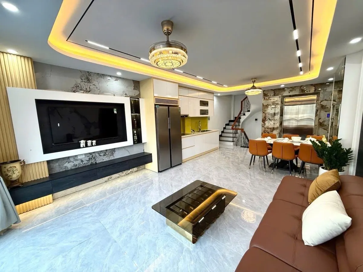 a7b63a1f-27a4-56f3-9462-7d81facb34f4