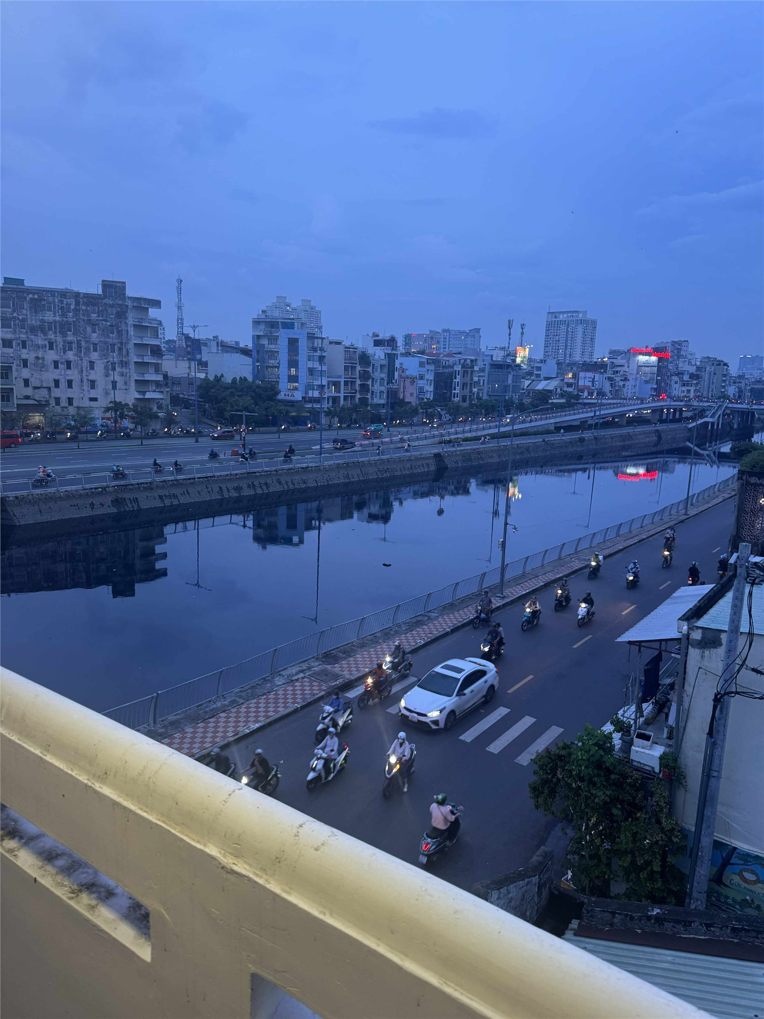 abbf0be5-6b07-4bf2-aef5-0ff3463de827