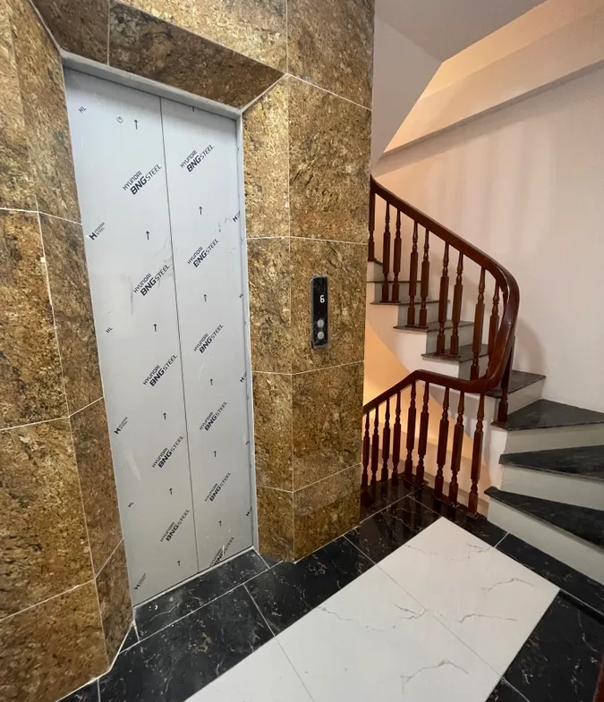 b03b3e95-8095-59e8-8deb-38dd4ac11259