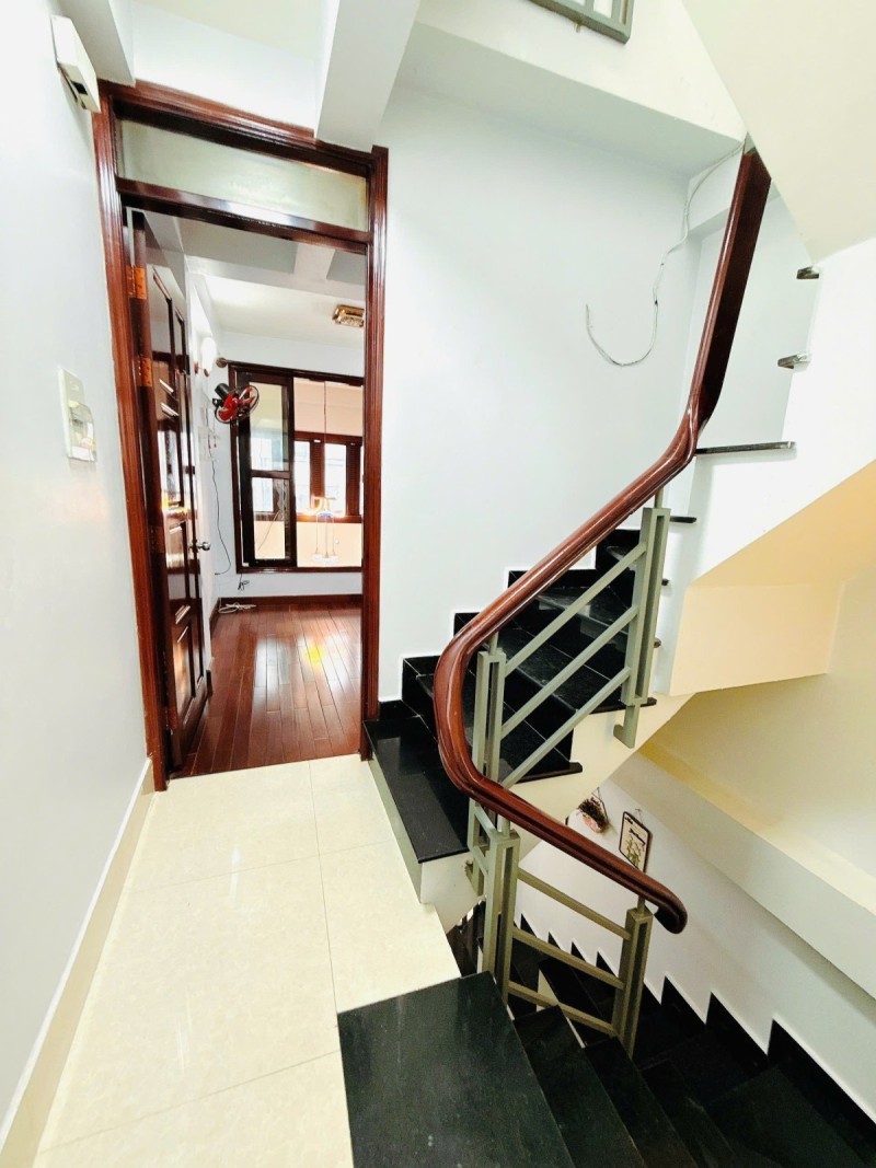 b54e149ba9f99f4d1f76560e9e3f9895.md