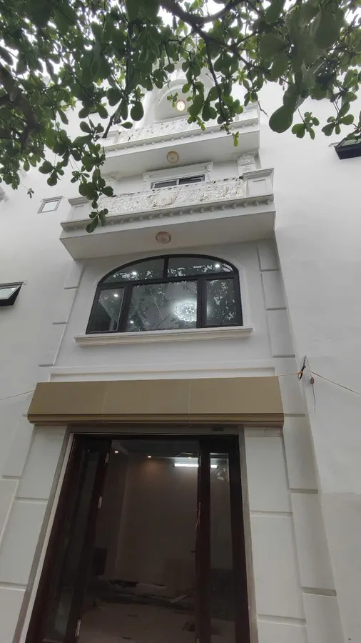 b6495d25-ed1c-584f-ada8-5d0aa95a98ff